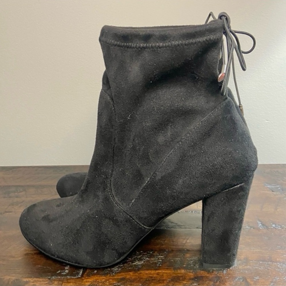 Chinese Laundry Kyla Drawstring Black Suede Heeled Bootie Size 10